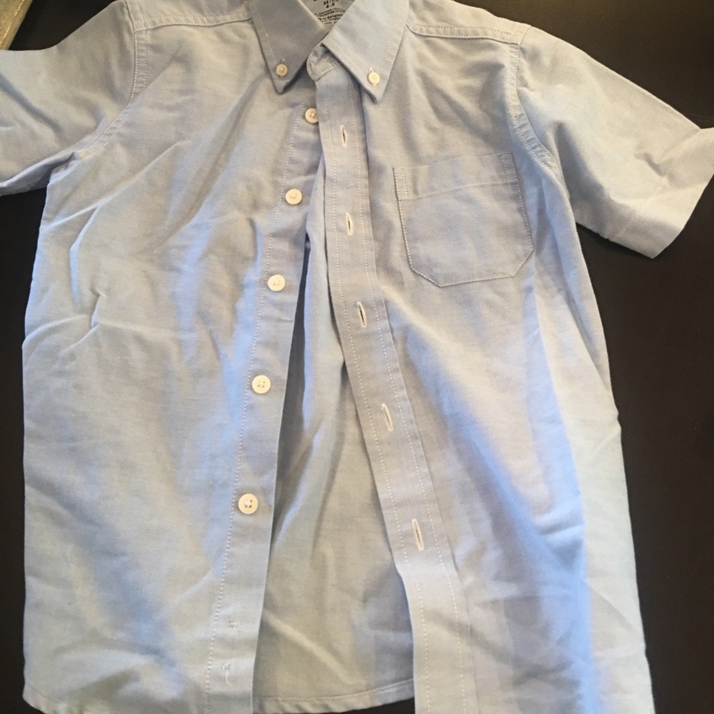 Short sleeved button down